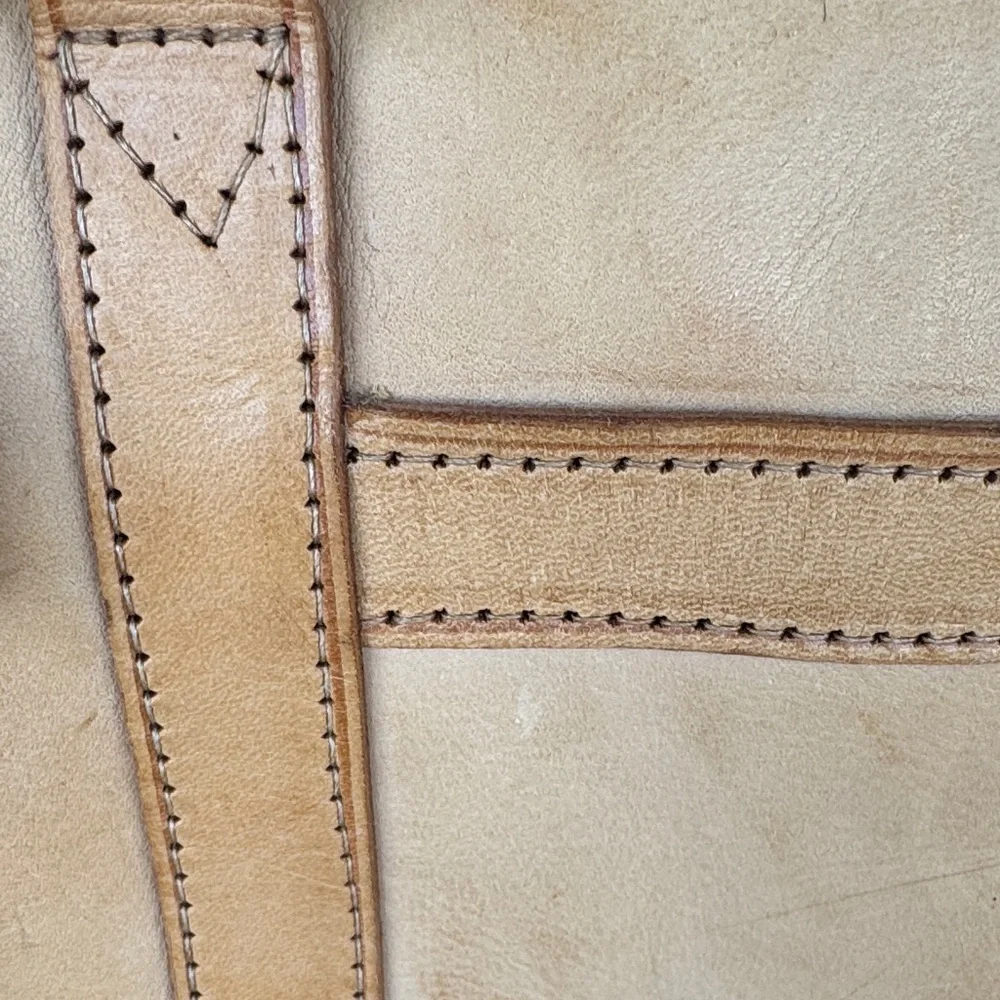 Beson Int. Dead-stock Elegant Tan Men's Duffel Bag tan leather New Vintage NWT - Picture 5 of 16